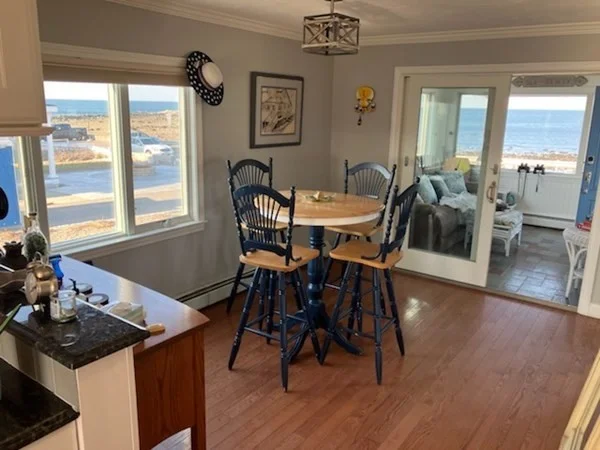 3 bed, 2 bath apartment for rent at 193 Ocean St Unit 193, Marshfield — photo 3 of 9