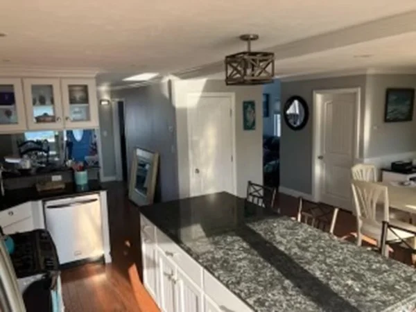 3 bed, 2 bath apartment for rent at 193 Ocean St Unit 193, Marshfield — photo 4 of 9