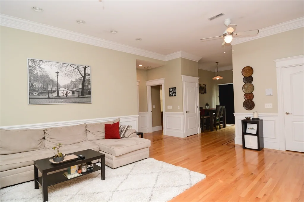 2 bed, 1 bath apartment for rent at 193 W 8th St Unit 3, South Boston — photo 5 of 23