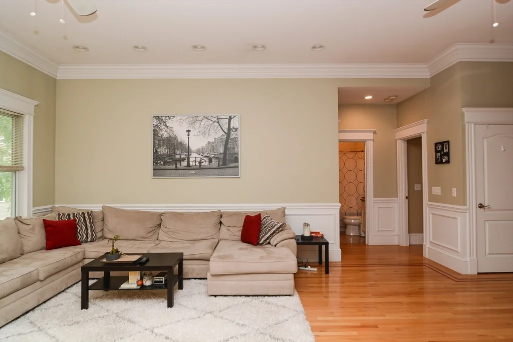 2 bed, 1 bath apartment for rent at 193 W 8th St Unit 3, South Boston — photo 4 of 23