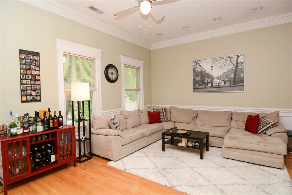 2 bed, 1 bath apartment for rent at 193 W 8th St Unit 3, South Boston — photo 3 of 23