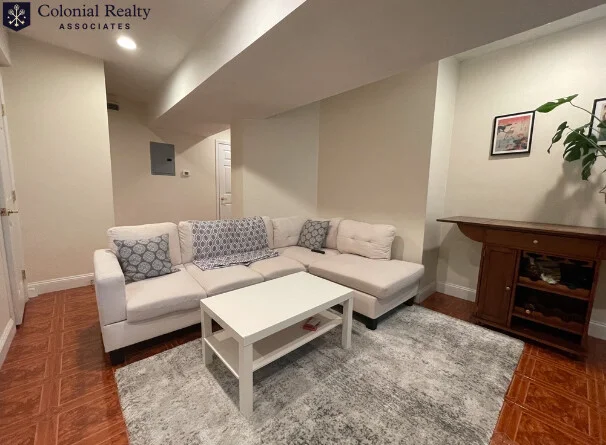 4 bed, 2 bath apartment for rent at 193 Winthrop Rd Unit 5, Aspinwall Hill — photo 8 of 12