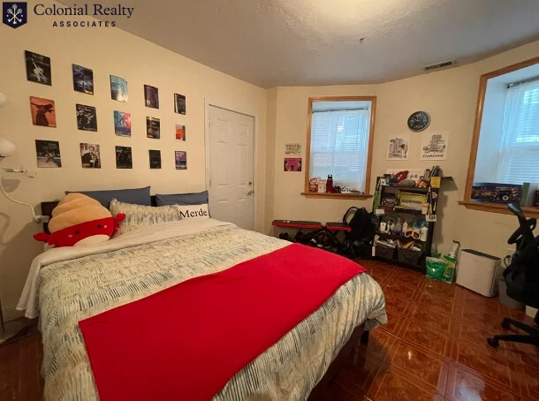 4 bed, 2 bath apartment for rent at 193 Winthrop Rd Unit 5, Aspinwall Hill — photo 10 of 12