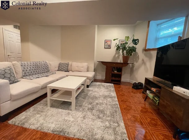 4 bed, 2 bath apartment for rent at 193 Winthrop Rd Unit 5, Aspinwall Hill