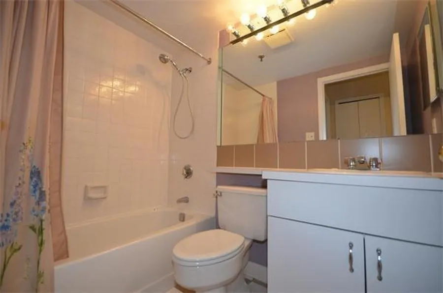 1 bed, 1 bath apartment for rent at 1933 Commonwealth Ave Unit 111, Brighton — photo 8 of 13