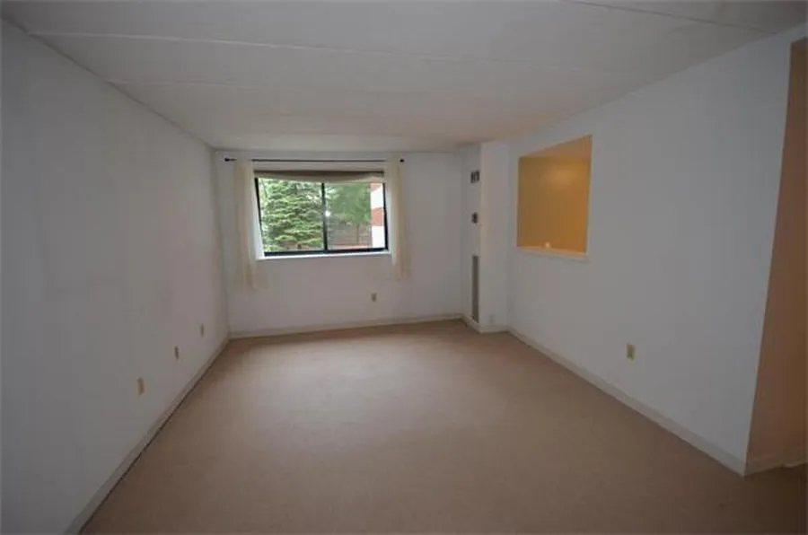 1 bed, 1 bath apartment for rent at 1933 Commonwealth Ave Unit 111, Brighton — photo 3 of 13