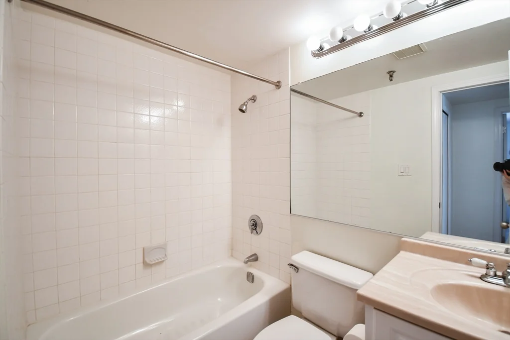 2 bed, 2 bath apartment for rent at 1933 Commonwealth Ave Unit 312, Brighton — photo 10 of 14