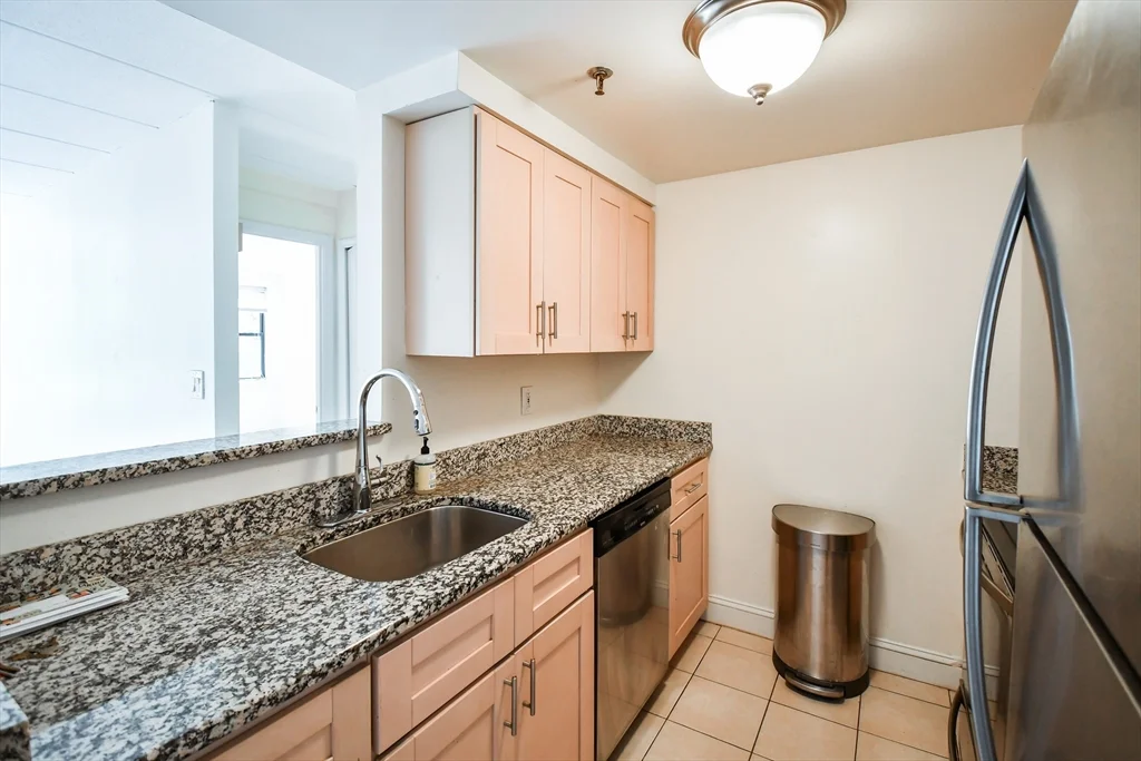 2 bed, 2 bath apartment for rent at 1933 Commonwealth Ave Unit 312, Brighton — photo 2 of 14