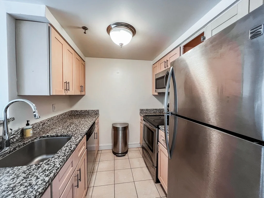 2 bed, 2 bath apartment for rent at 1933 Commonwealth Ave Unit 312, Brighton — photo 3 of 14