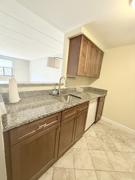 1 bed, 1 bath apartment for rent at 1933 Commonwealth Ave Unit 408, Brighton — photo 7 of 28