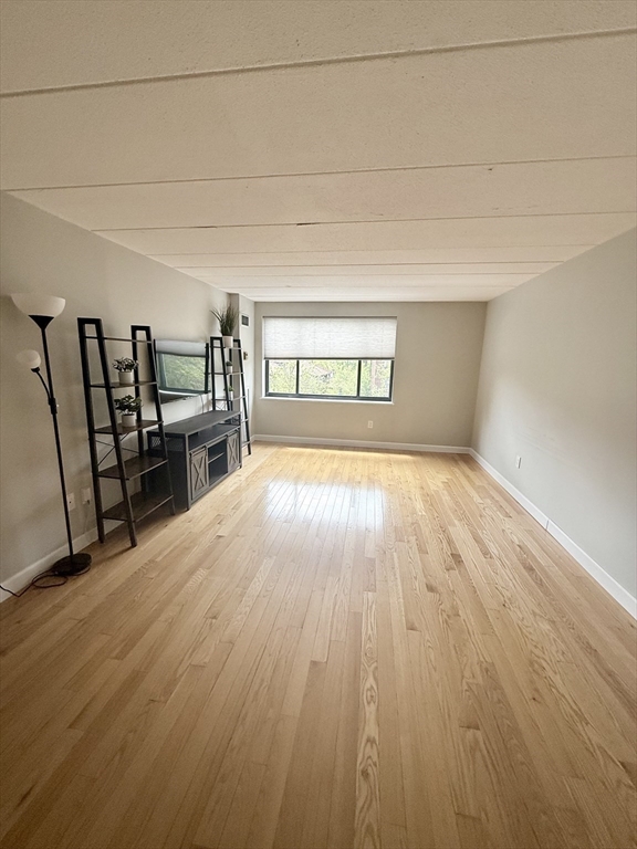 1 bed, 1 bath apartment for rent at 1933 Commonwealth Ave Unit 408, Brighton — photo 3 of 28