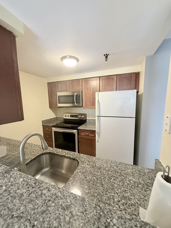 1 bed, 1 bath apartment for rent at 1933 Commonwealth Ave Unit 408, Brighton — photo 12 of 28