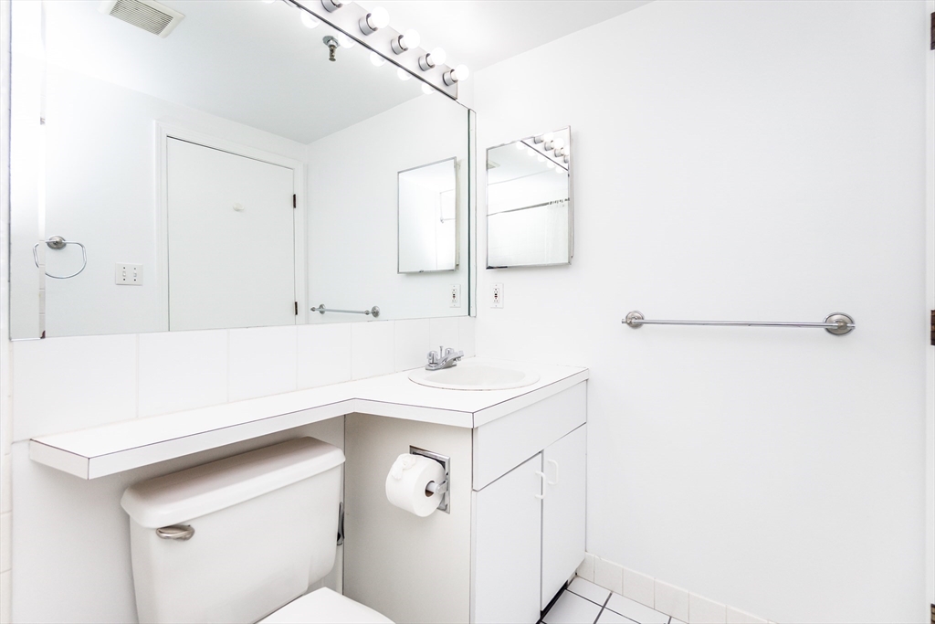 2 bed, 2 bath apartment for rent at 1933 Commonwealth Ave Unit 603, Brighton — photo 20 of 29