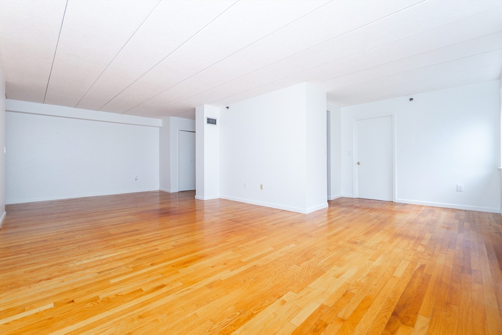 2 bed, 2 bath apartment for rent at 1933 Commonwealth Ave Unit 603, Brighton — photo 13 of 29