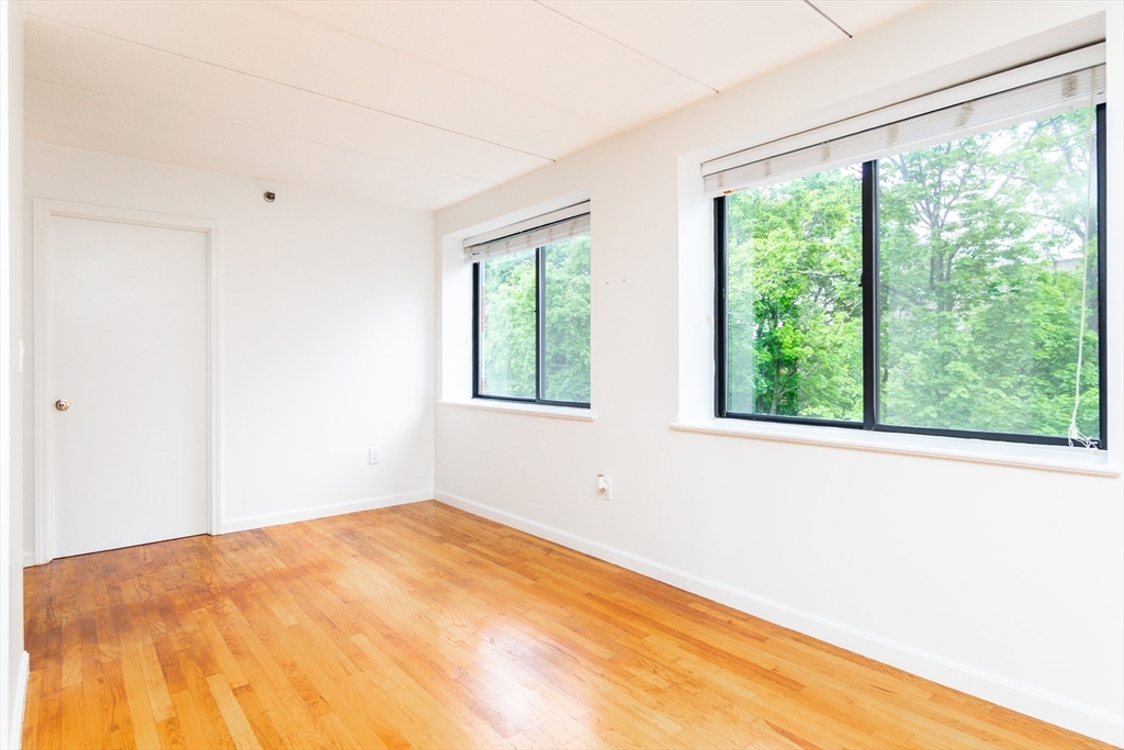 2 bed, 2 bath apartment for rent at 1933 Commonwealth Ave Unit 603, Brighton — photo 9 of 29