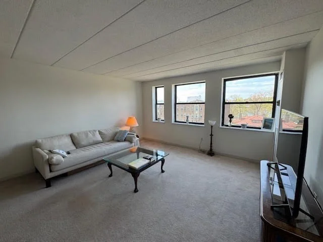 1 bed, 1 bath apartment for rent at 1933 Commonwealth Ave Unit 604, Brighton — photo 3 of 18