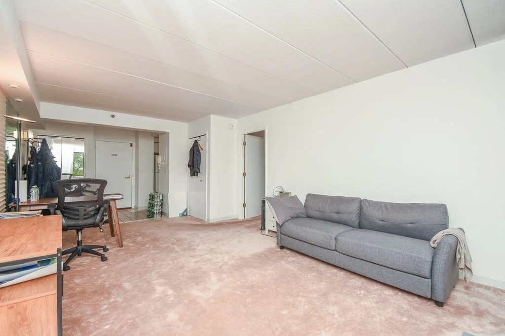 1 bed, 1 bath apartment for rent at 1933 Commonwealth Ave Unit 605, Brighton — photo 4 of 14