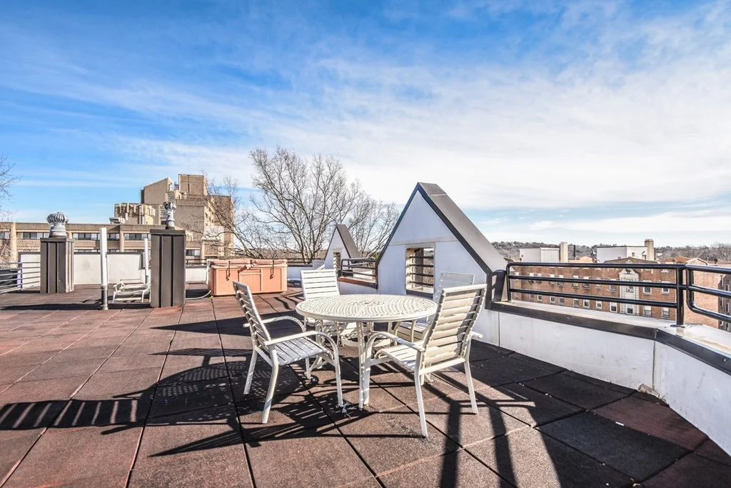 1 bed, 1 bath apartment for rent at 1933 Commonwealth Ave Unit 605, Brighton — photo 13 of 14