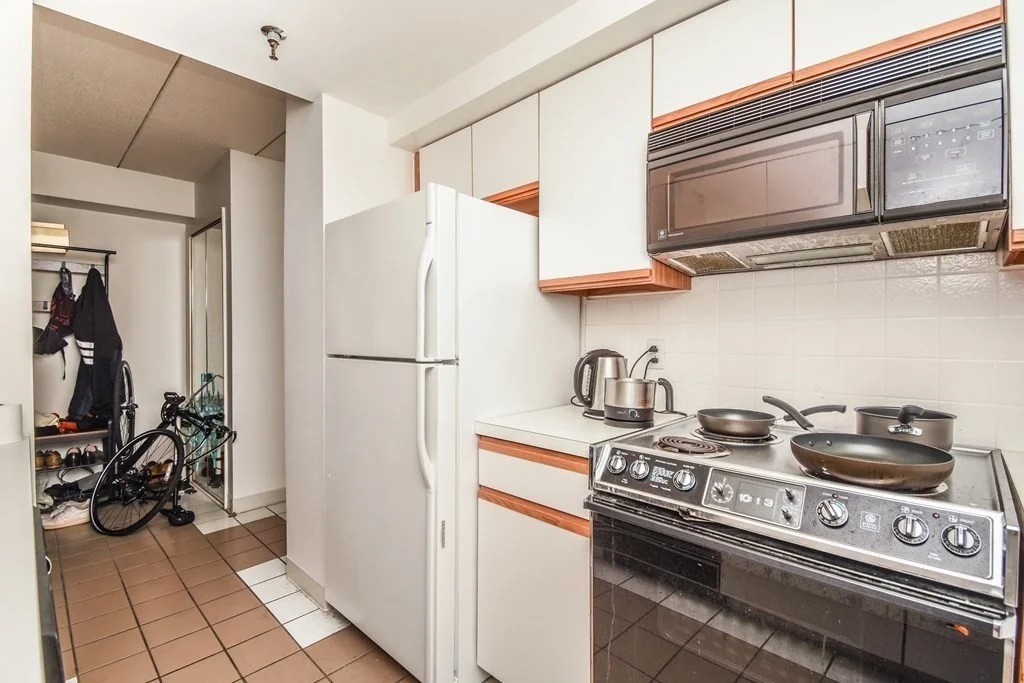 1 bed, 1 bath apartment for rent at 1933 Commonwealth Ave Unit 605, Brighton — photo 8 of 14