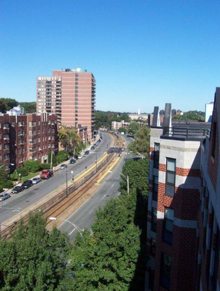 2 bed, 1 bath apartment for rent at 1933 Commonwealth Ave Unit Half-Fee-Price, Brighton — photo 1 of 44