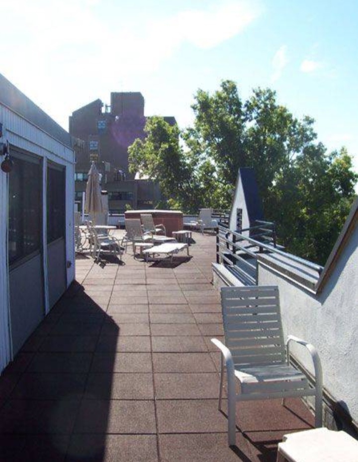 2 bed, 1 bath apartment for rent at 1933 Commonwealth Ave Unit Half-Fee-Price, Brighton — photo 3 of 44