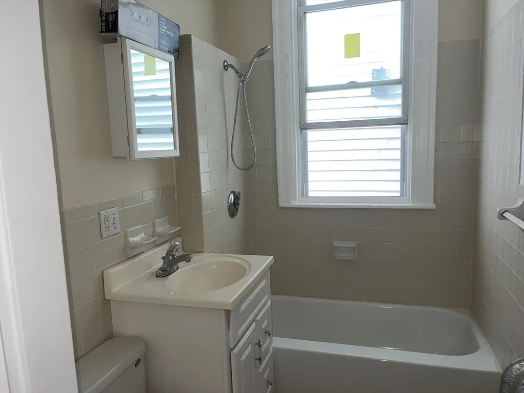 2 bed, 1 bath apartment for rent at 194-1/2 Lexington St Unit 2, East Boston — photo 12 of 15