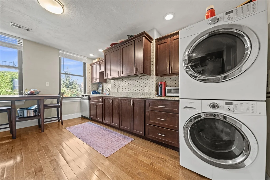 2 bed, 1 bath apartment for rent at 194 Athens Unit C, South Boston — photo 4 of 15
