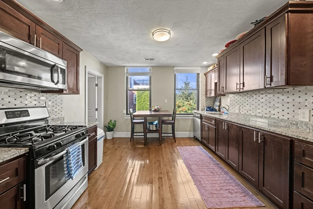 2 bed, 1 bath apartment for rent at 194 Athens Unit C, South Boston