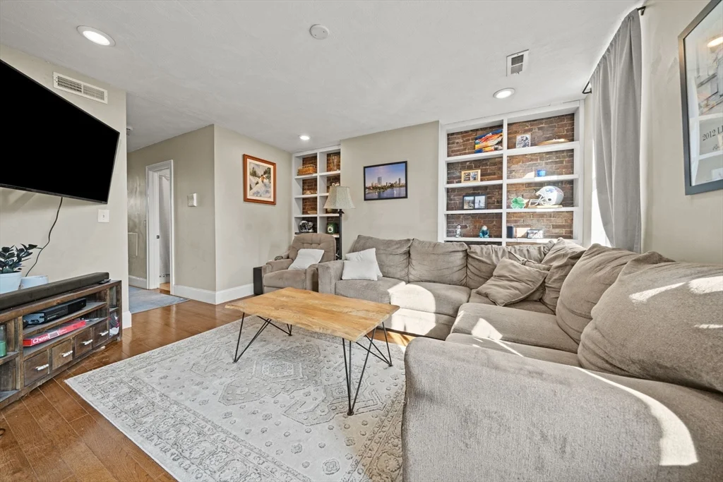 2 bed, 1 bath apartment for rent at 194 Athens Unit C, South Boston — photo 9 of 15