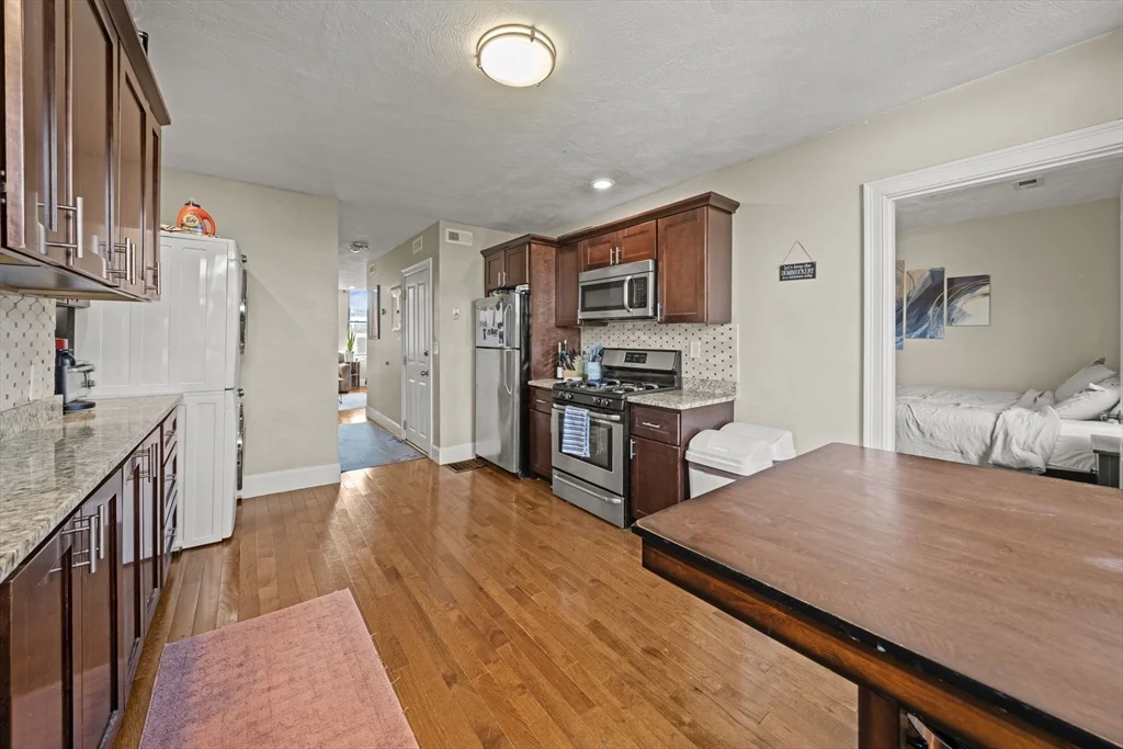 2 bed, 1 bath apartment for rent at 194 Athens Unit C, South Boston — photo 6 of 15
