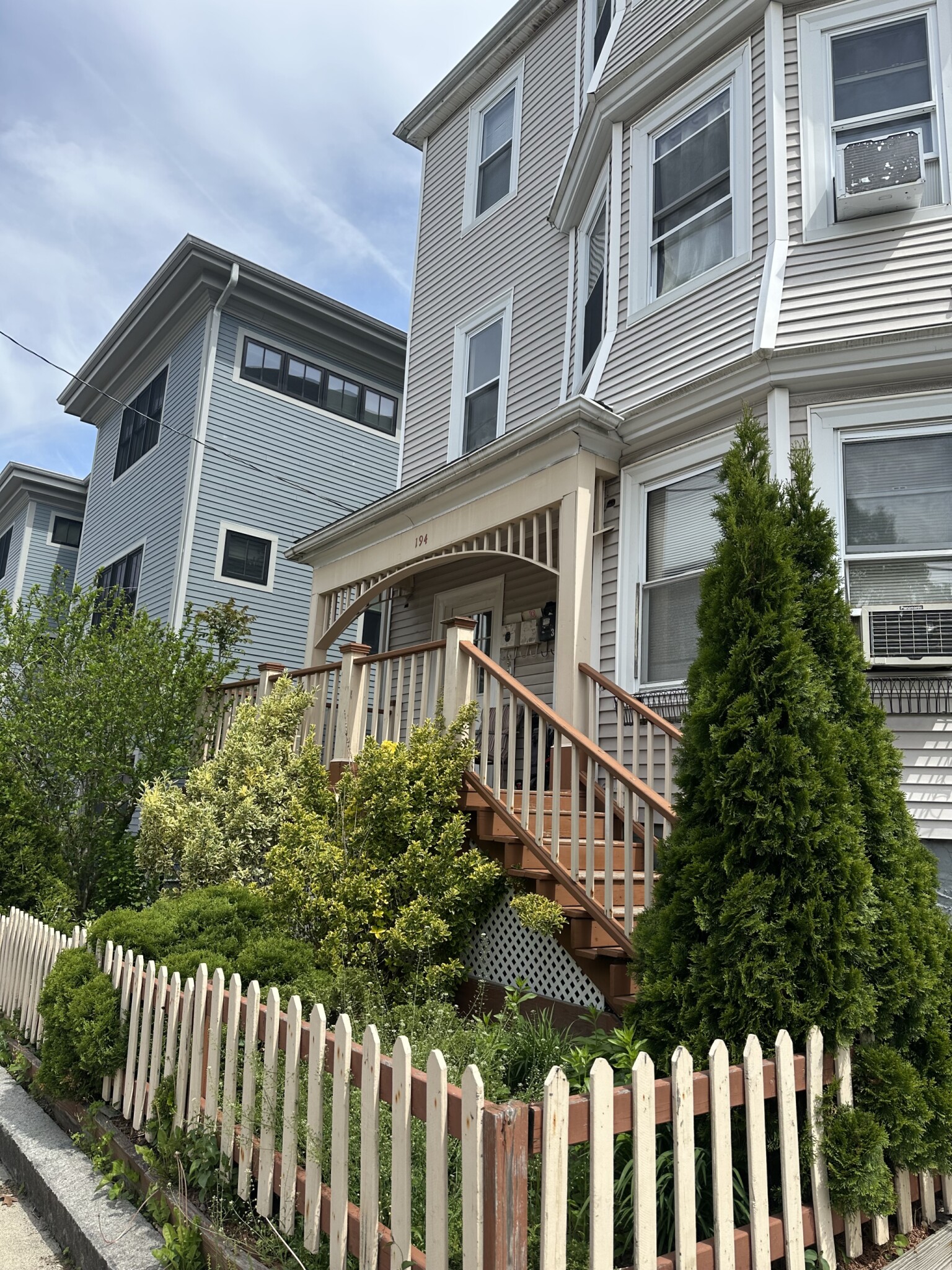 3 bed, 1 bath apartment for rent at 194 Boylston St Unit 3, Jamaica Plain — photo 26 of 27
