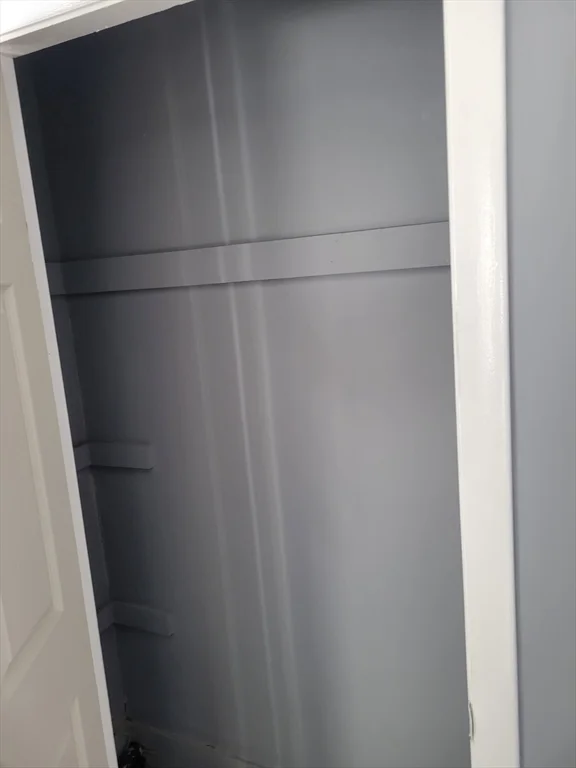 3 bed, 1 bath apartment for rent at 194 Buffinton St Unit 1, Fall River — photo 5 of 6