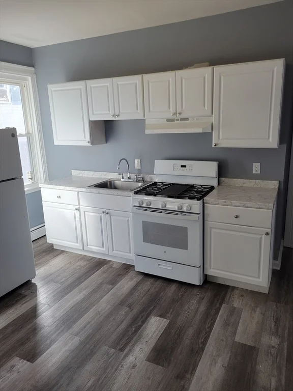 3 bed, 1 bath apartment for rent at 194 Buffinton St Unit 1, Fall River — photo 6 of 6