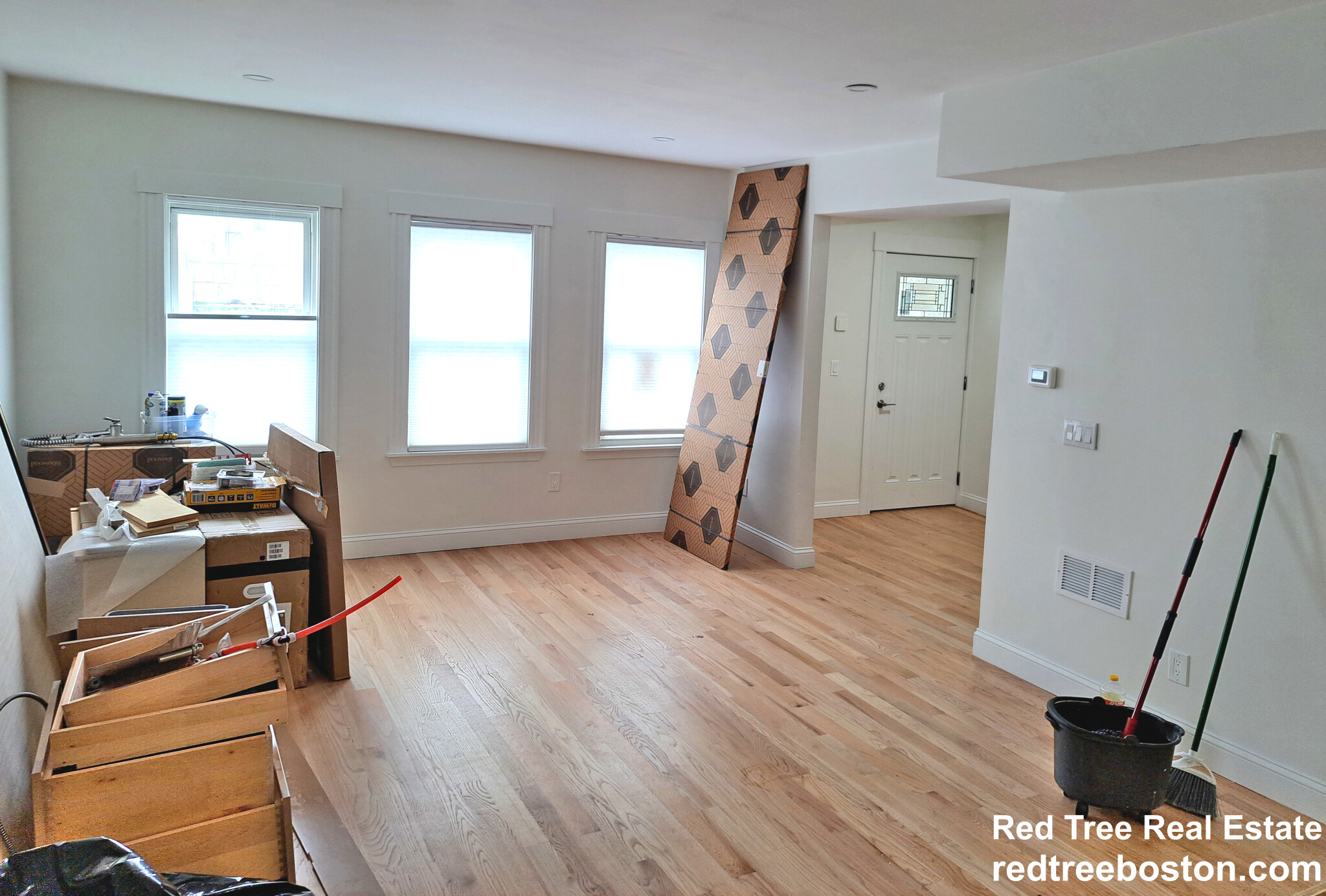 2 bed, 2 bath apartment for rent at 194 Cedar St Unit 1, Powder House Square — photo 4 of 13