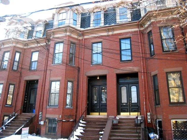 2 bed, 2.5 bath apartment for rent at 194 Central St Unit 2, Winter Hill — photo 2 of 12