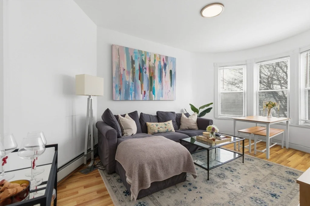 3 bed, 1 bath apartment for rent at 194 Emerson Unit 2, South Boston