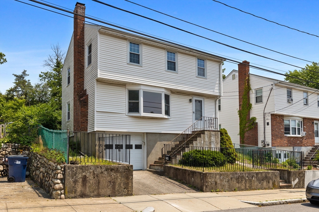 3 bed, 1 bath apartment for rent at 194 Glenellen Rd, West Roxbury — photo 2 of 27