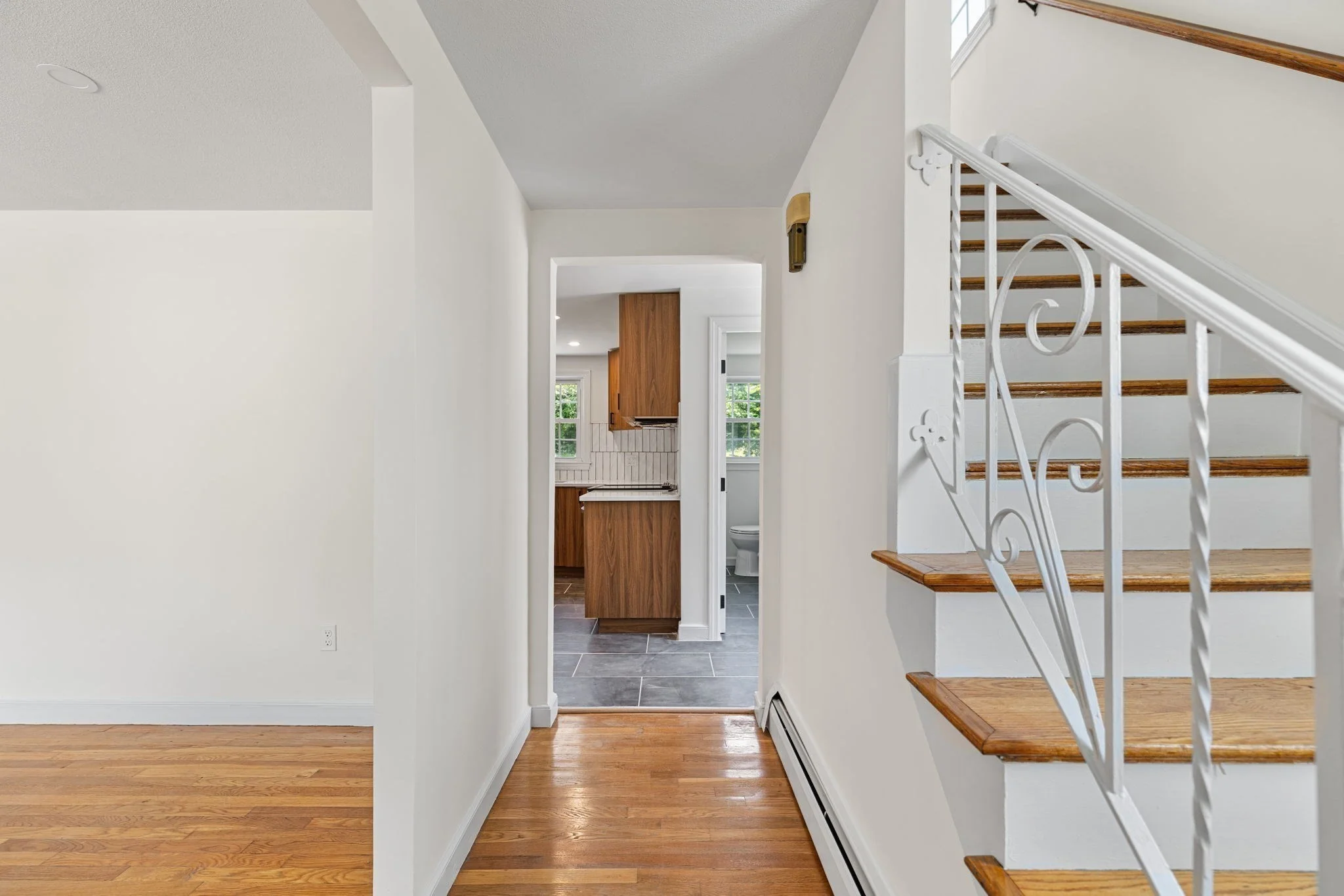 3 bed, 1 bath apartment for rent at 194 Glenellen Rd, West Roxbury — photo 13 of 15