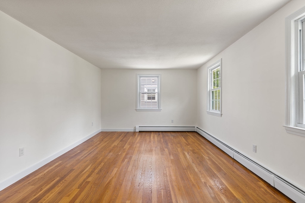 3 bed, 1 bath apartment for rent at 194 Glenellen Rd, West Roxbury — photo 19 of 27