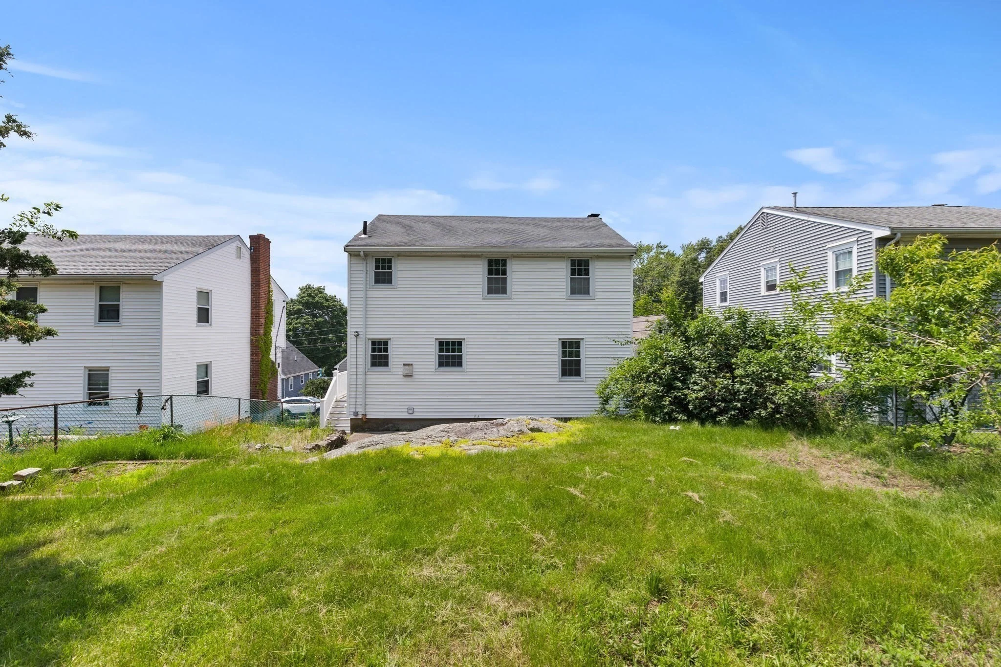 3 bed, 1 bath apartment for rent at 194 Glenellen Rd, West Roxbury — photo 14 of 15
