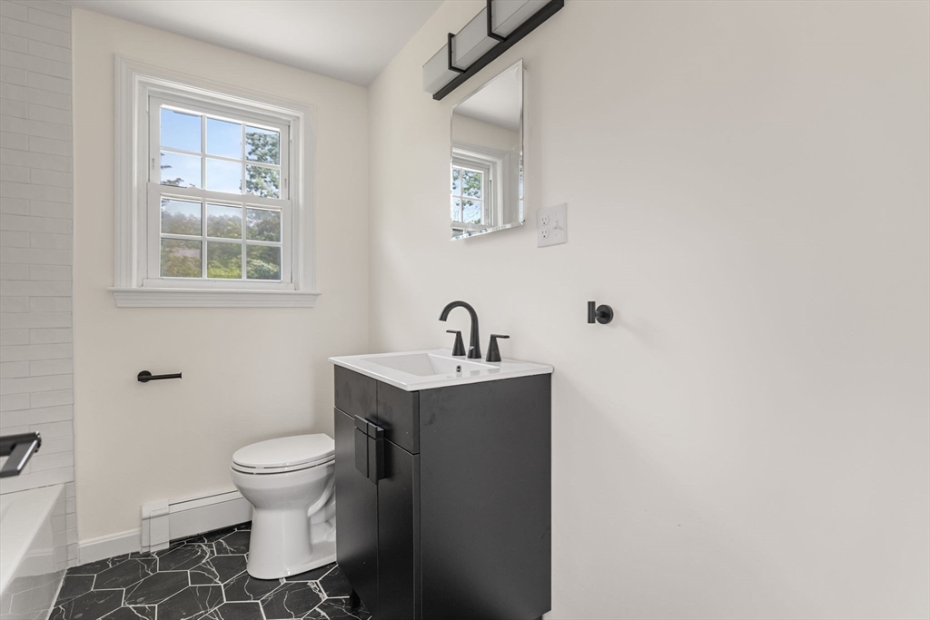 3 bed, 1 bath apartment for rent at 194 Glenellen Rd, West Roxbury — photo 15 of 27