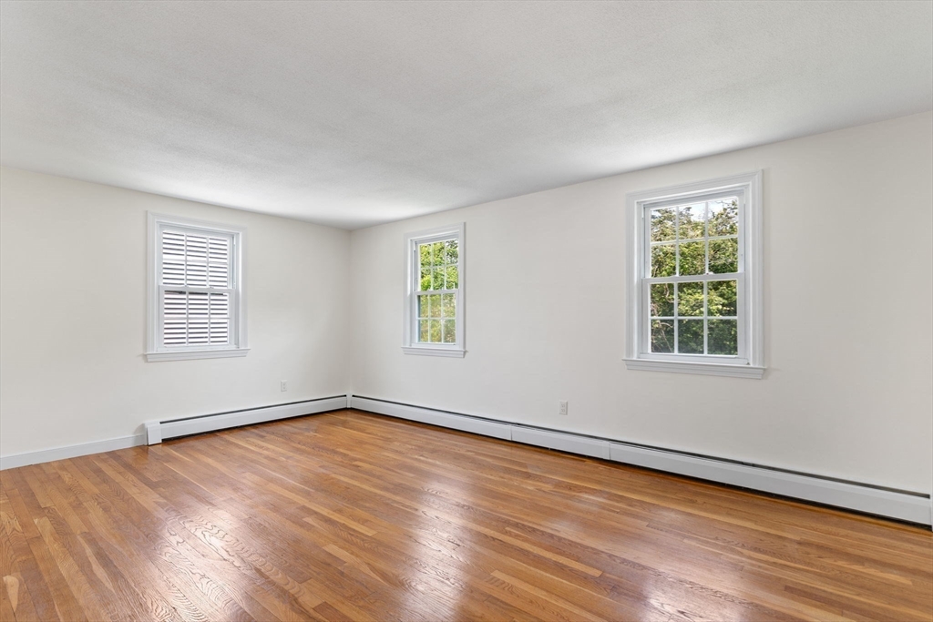 3 bed, 1 bath apartment for rent at 194 Glenellen Rd, West Roxbury — photo 18 of 27