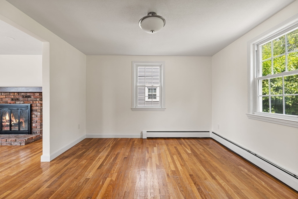 3 bed, 1 bath apartment for rent at 194 Glenellen Rd, West Roxbury — photo 7 of 27