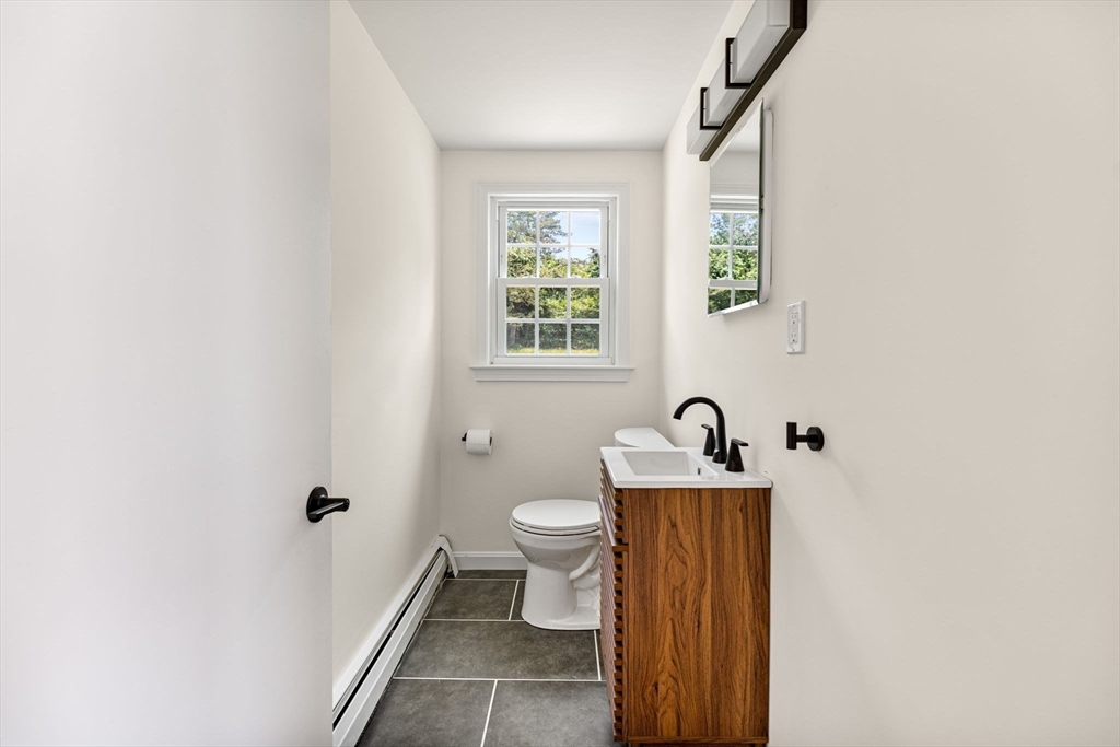 3 bed, 1 bath apartment for rent at 194 Glenellen Rd, West Roxbury — photo 21 of 27