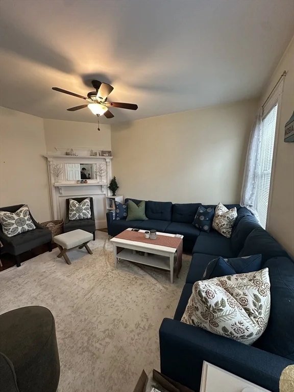 3 bed, 1 bath apartment for rent at 194 H St Unit 3, South Boston — photo 10 of 20