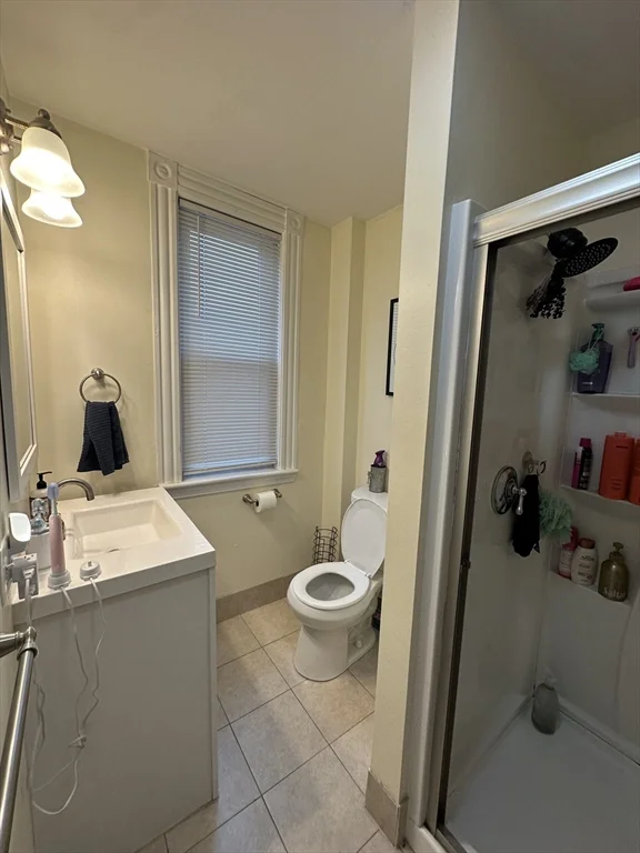 3 bed, 1 bath apartment for rent at 194 H St Unit 3, South Boston — photo 20 of 20
