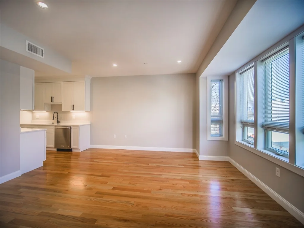 2 bed, 2 bath apartment for rent at 194 Havre St Unit 201, East Boston — photo 5 of 15