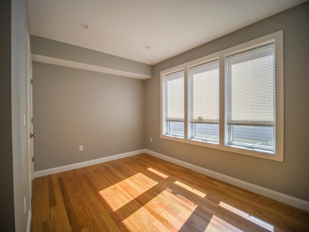 2 bed, 2 bath apartment for rent at 194 Havre St Unit U:: 302, East Boston — photo 9 of 16
