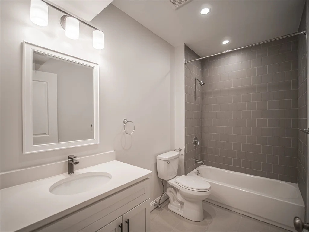 2 bed, 2 bath apartment for rent at 194 Havre St Unit U:: 302, East Boston — photo 16 of 16
