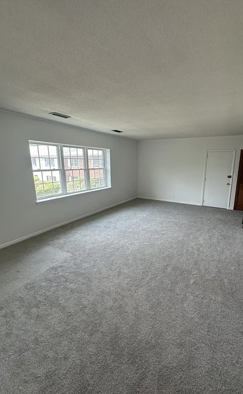 2 bed, 1 bath apartment for rent at 194 Lake Shore Rd Unit 4, Brighton — photo 5 of 14